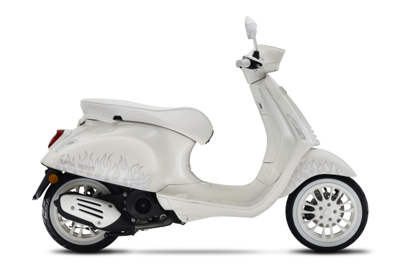 JUSTIN BIEBER X Vespa 50 E5