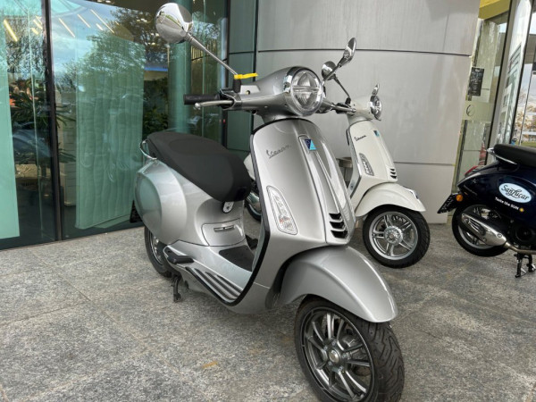 Vespa Elettrica 70 km/h