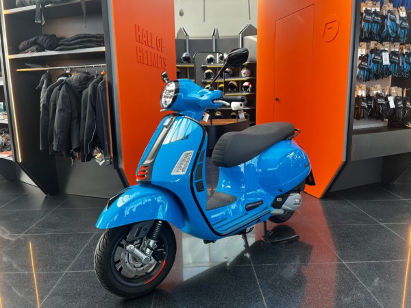 Vespa GTS 125